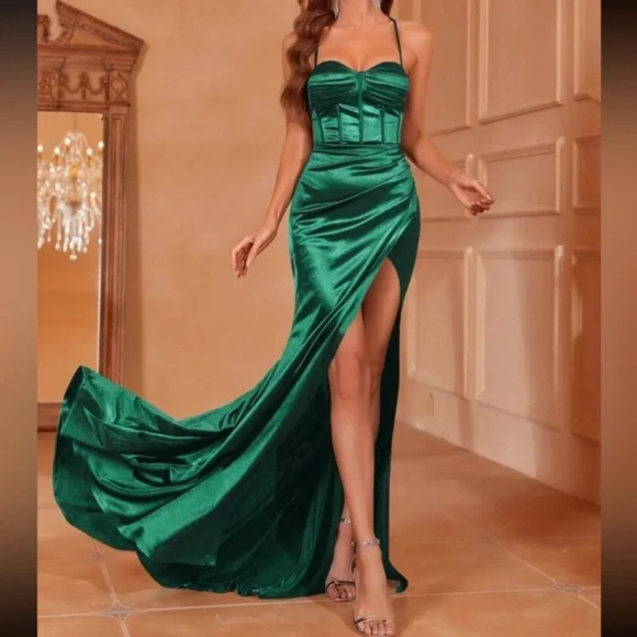 Luxe Satin Corset Lace up Ruched Formal Party Wedding Dress - Picture 10 of 15